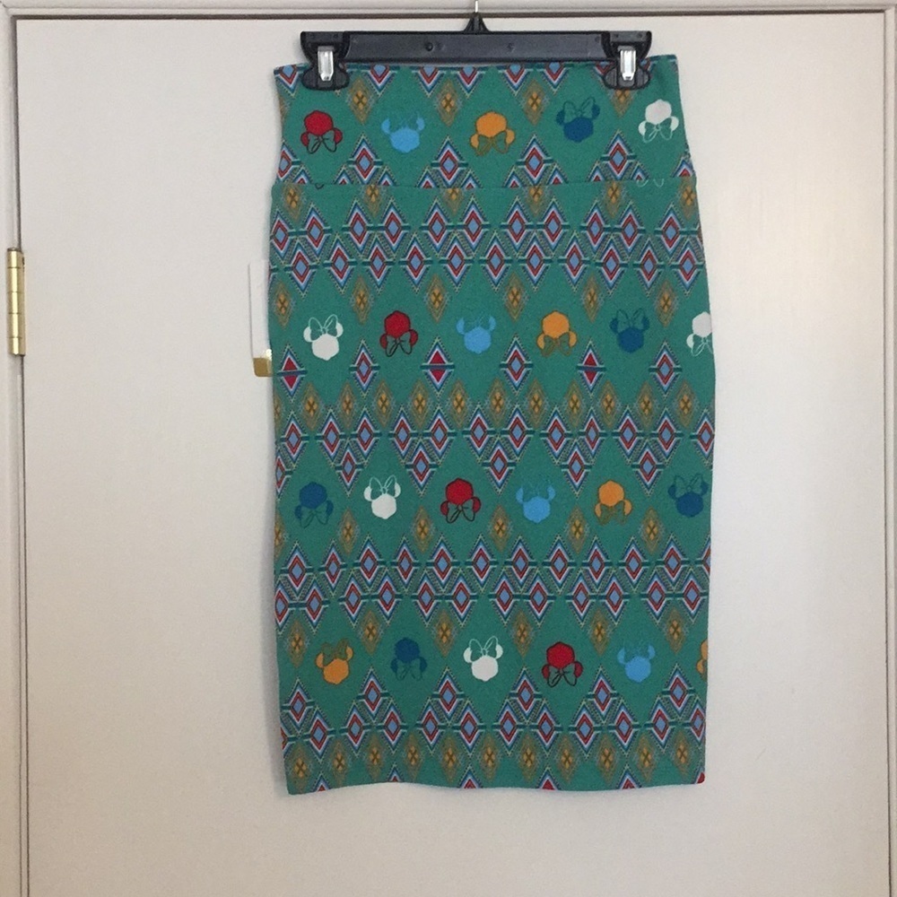 XS/M/L LuLaRoe Cassie Skirt Disney A01 1677
